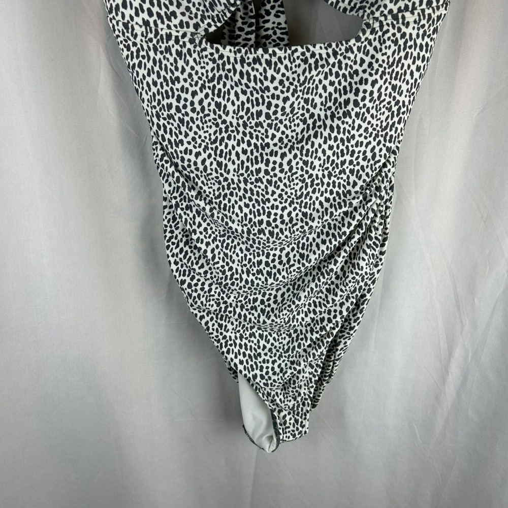 Loft Beach One Piece Halter Swimsuit Women 16 Gray White Animal Print Cutouts - Picture 5 of 12